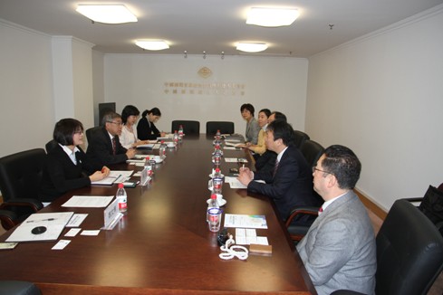 �����᳤���ɽ������ҵ������